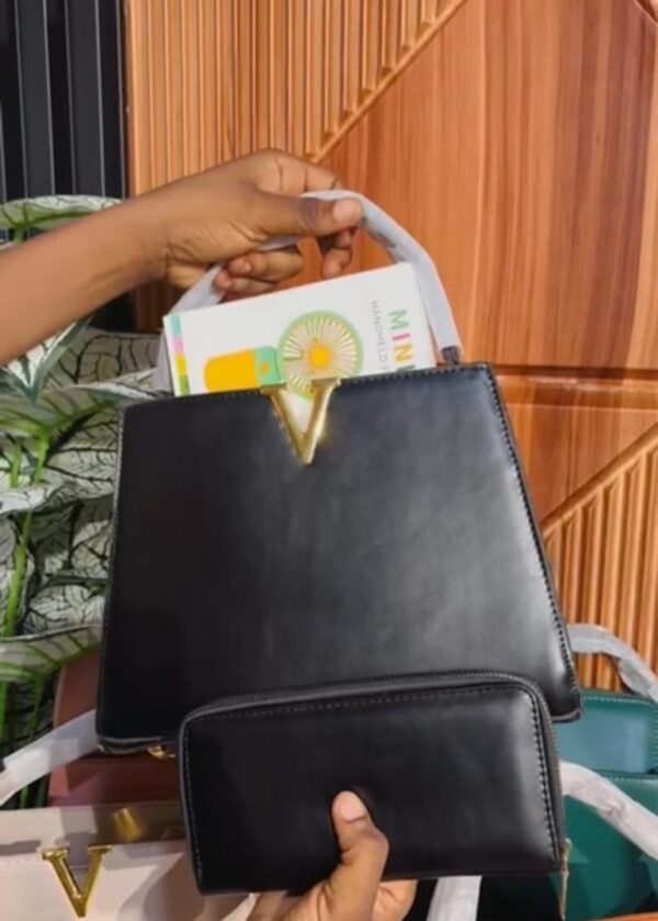Vogue Crest Flap Bag Vogue Crest Flap Bag